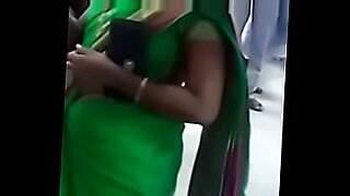 tamil saree wife