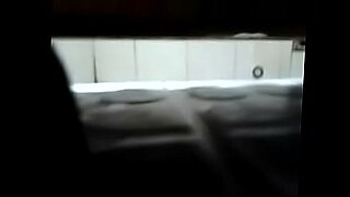 anybunny mobi in kamar mandi