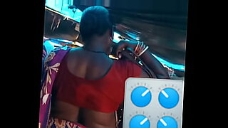 aunty removing her cloth saree blowse bra and penties fucky images