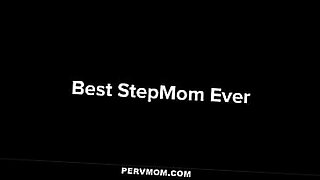 milfs helps stepson with morring