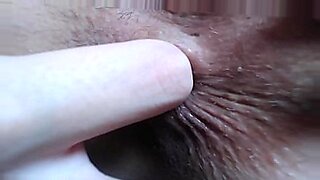 fucking a wet cougar in her asshole closeup