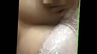 indore mallu girlfriend surabhi show her boobs and puzy on cam