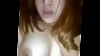 nude girl pee in glass