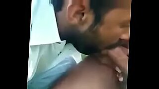 licking cum out of her pussy